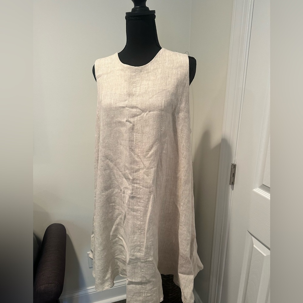 Zara Linen dress. L. Never worn.